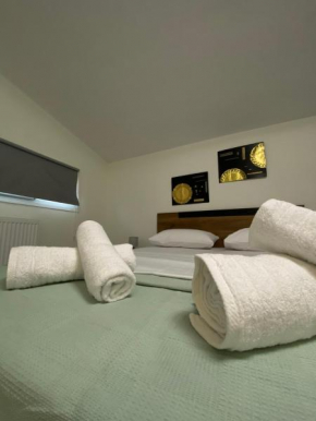 Mosaic Luxury Apartment